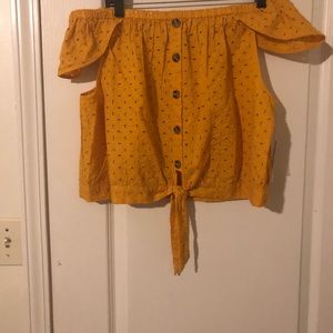 Off-the shoulder top